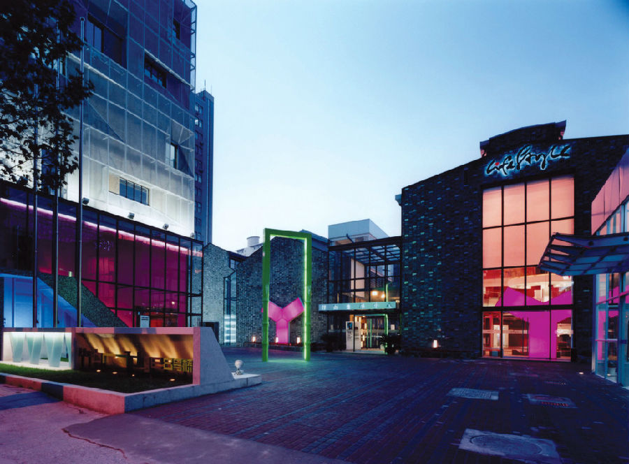 “当我们摘下口罩,看到彼此胜利的微笑”“ky开元”(图1) KY开元集团官网